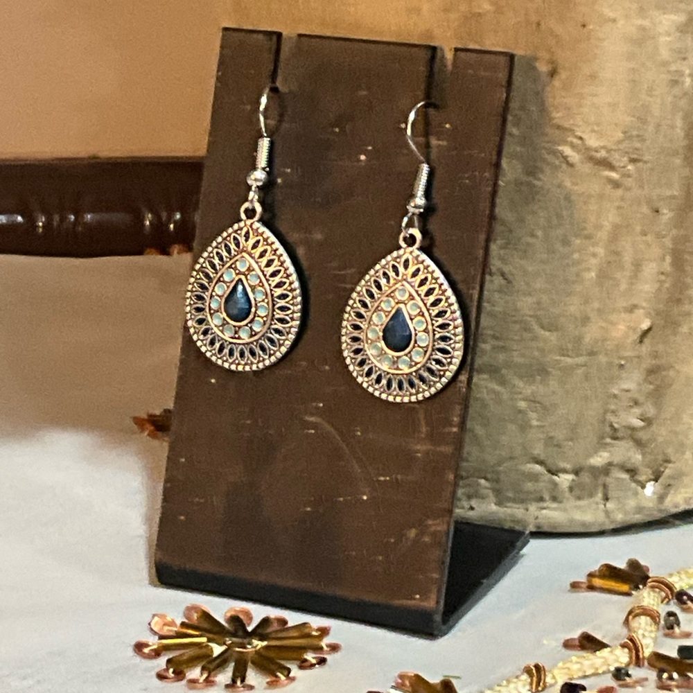 Elegant Silver Teardrop Earrings with Turquoise Accents - Picture 2 of 7